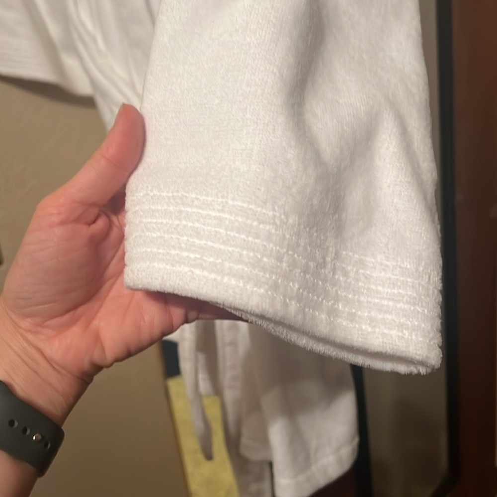Calvin Klein Women's White Robe - Picture 4 of 5